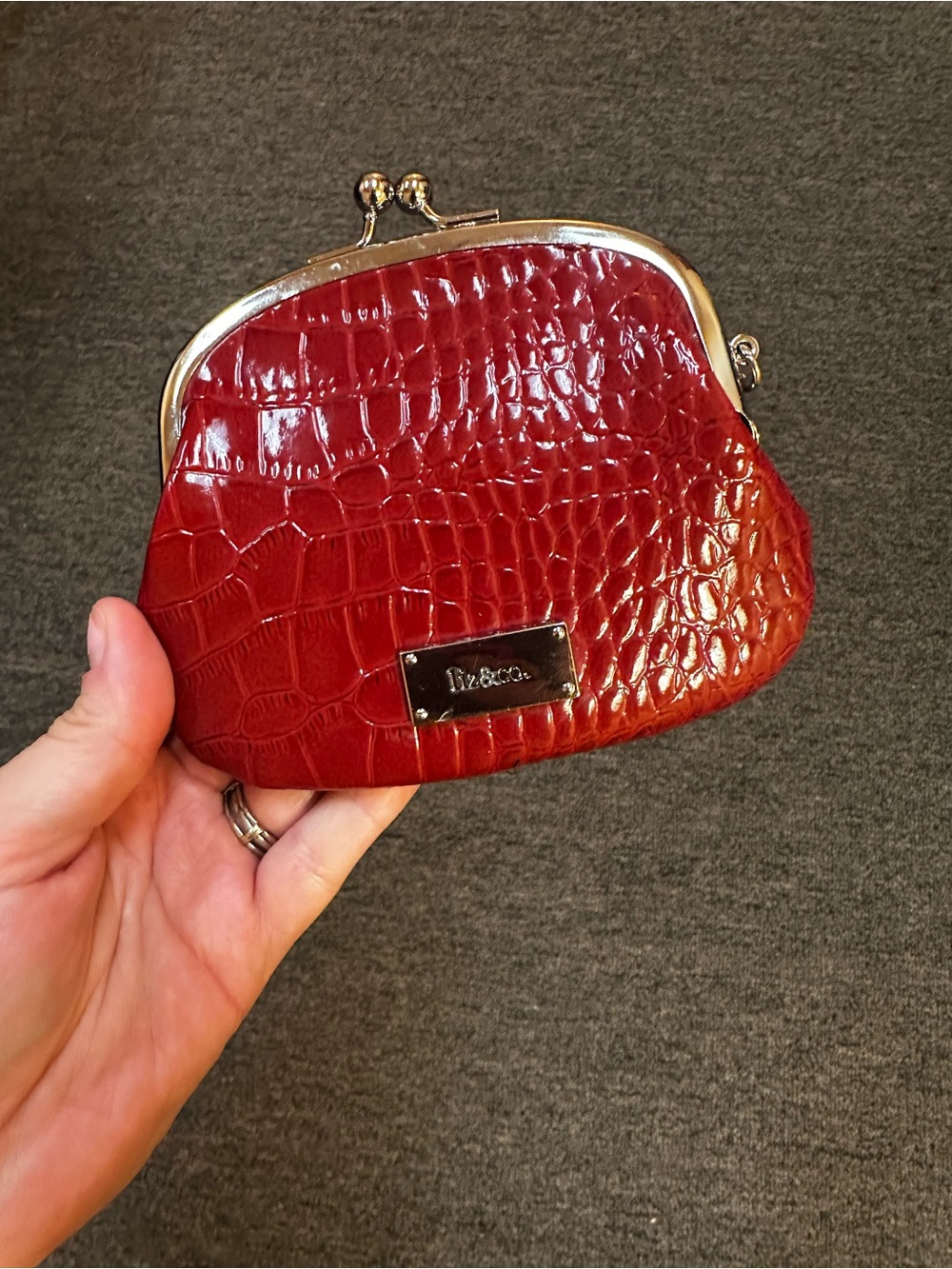Vintage y2k Liz Claiborne, Liz & Co. Cherry Red Faux-Croc Coin Purse ID Wallet